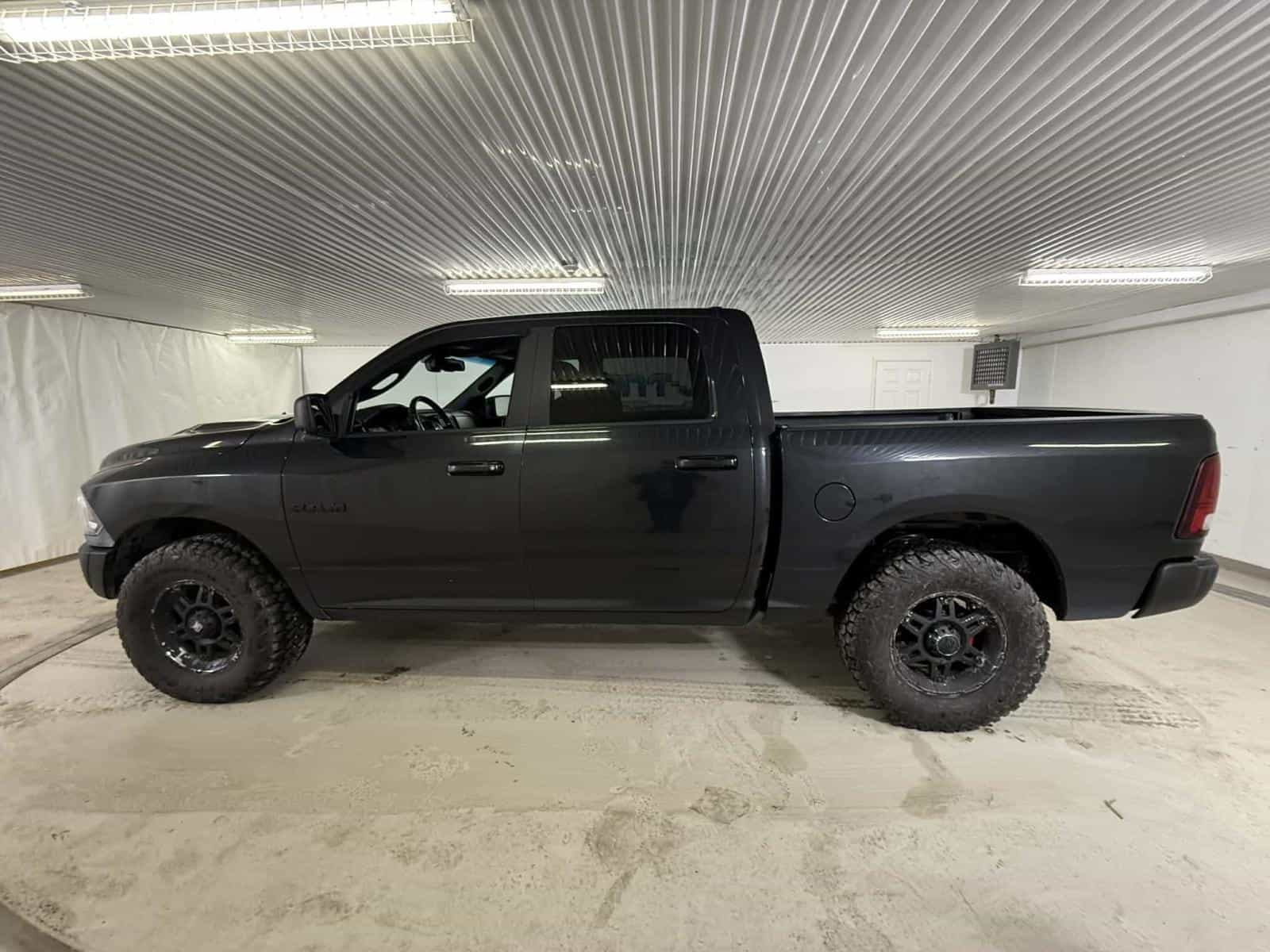 2016 RAM 1500 Rebel - Image 2