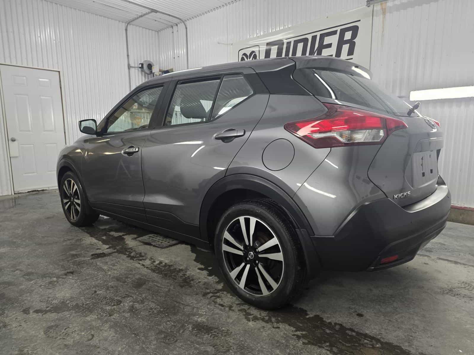 2019 Nissan Kicks SV - Image 5