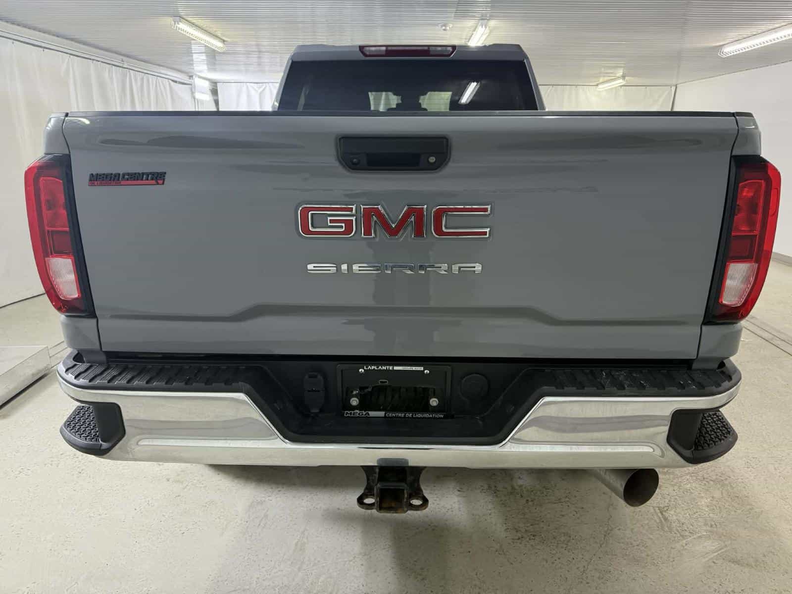 2024 GMC Sierra 2500 SLE - Image 4