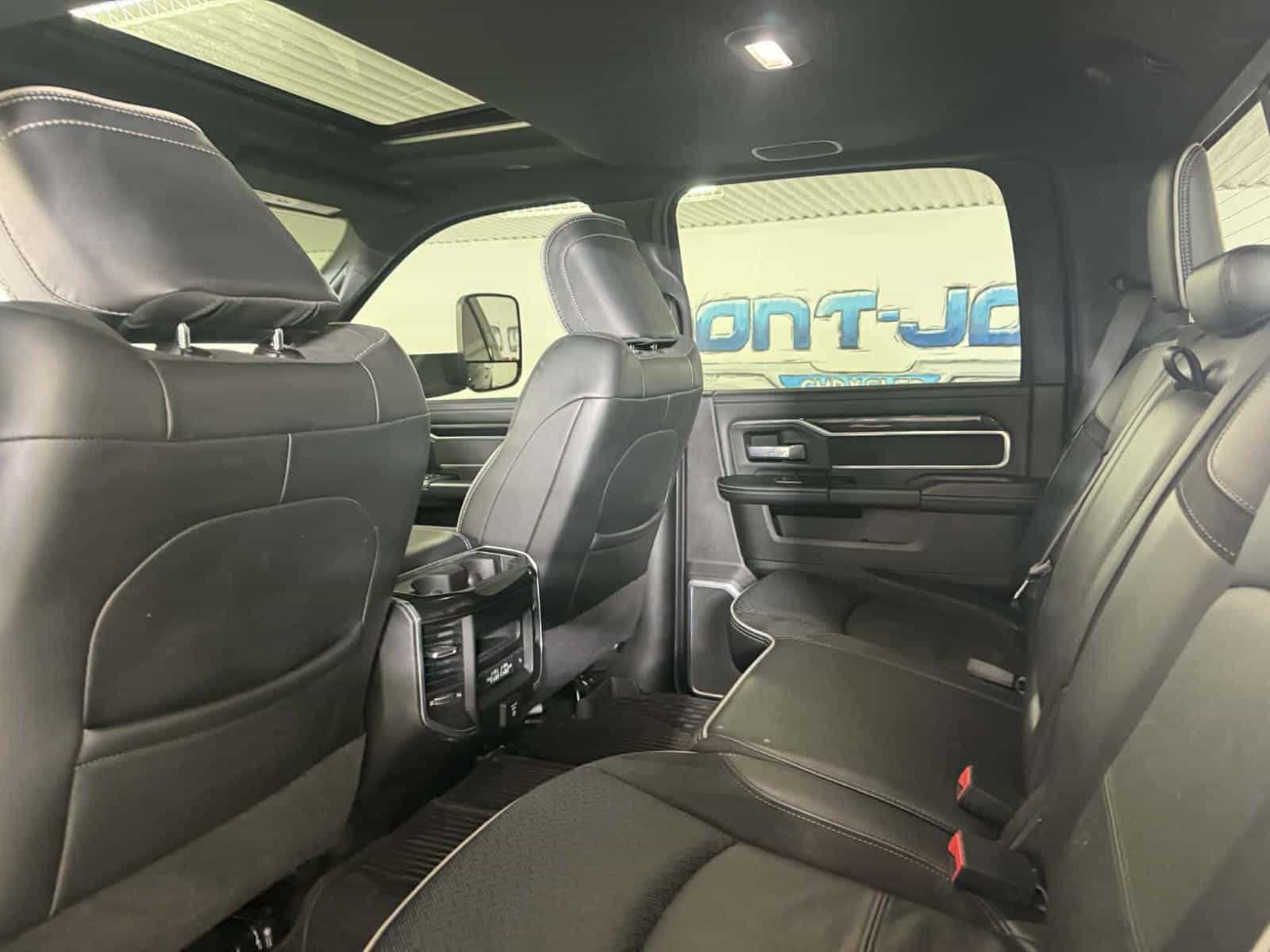 2022 RAM 2500 Laramie - Image 9