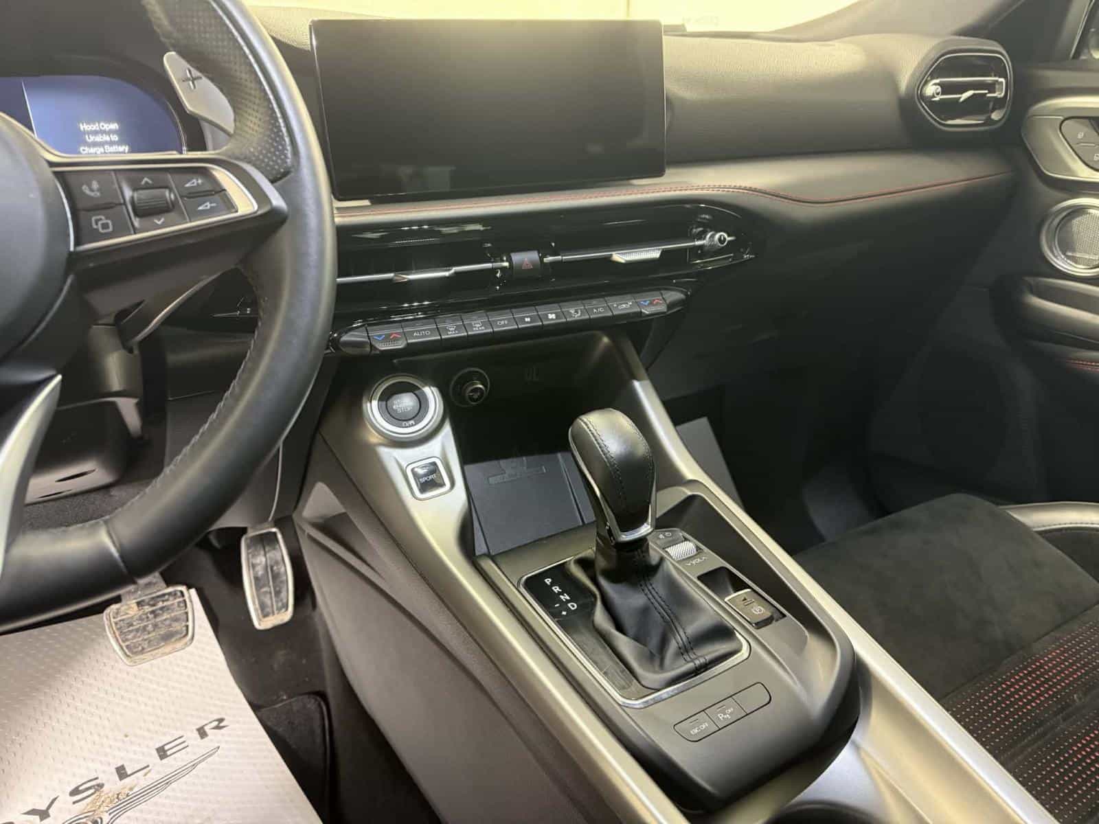 2024 Dodge Hornet R/T Plus PHEV - Image 12