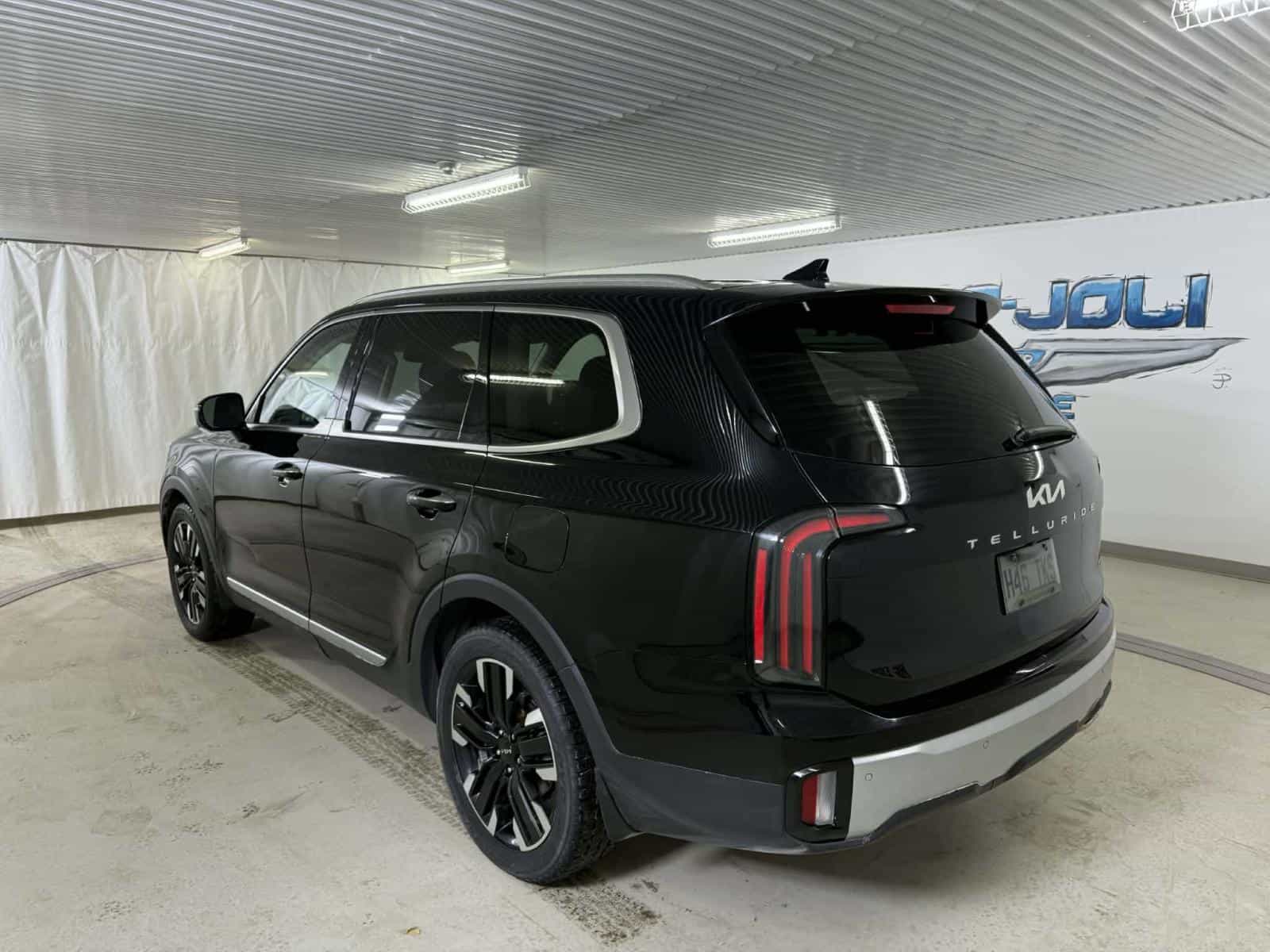 2024 Kia Telluride SX - Image 3