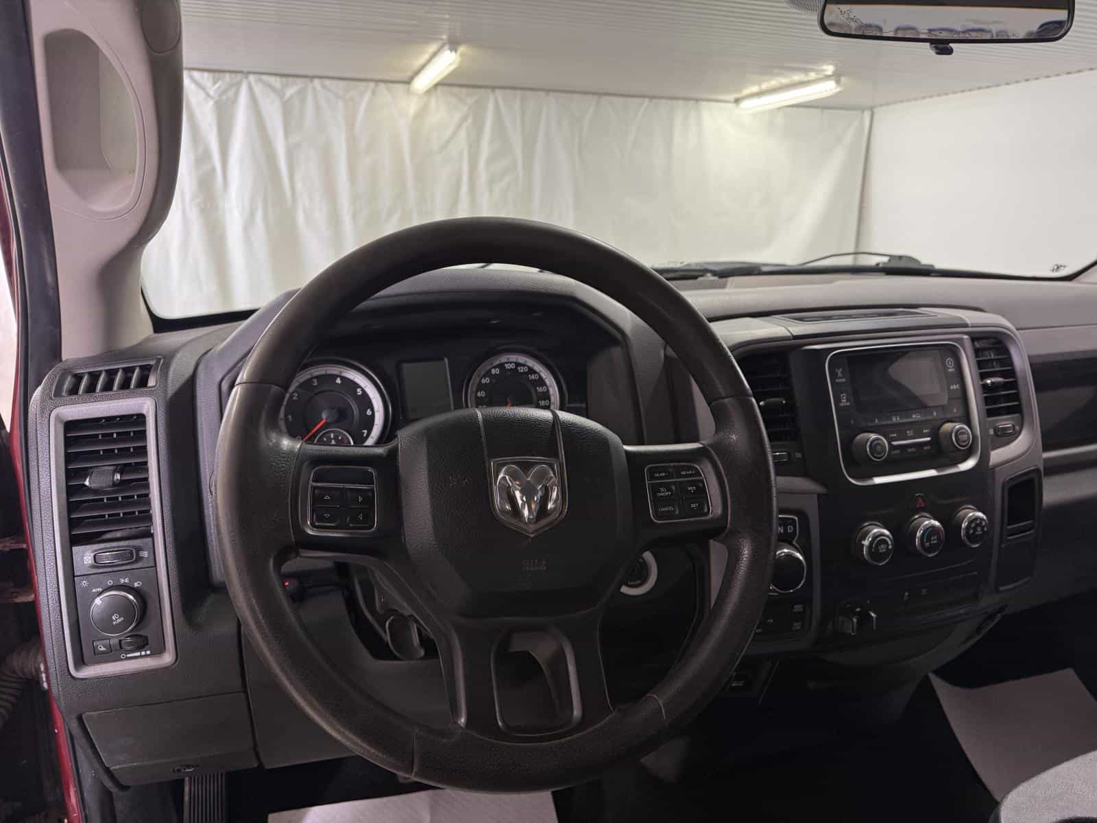 2015 RAM 1500 ST ST - Image 12