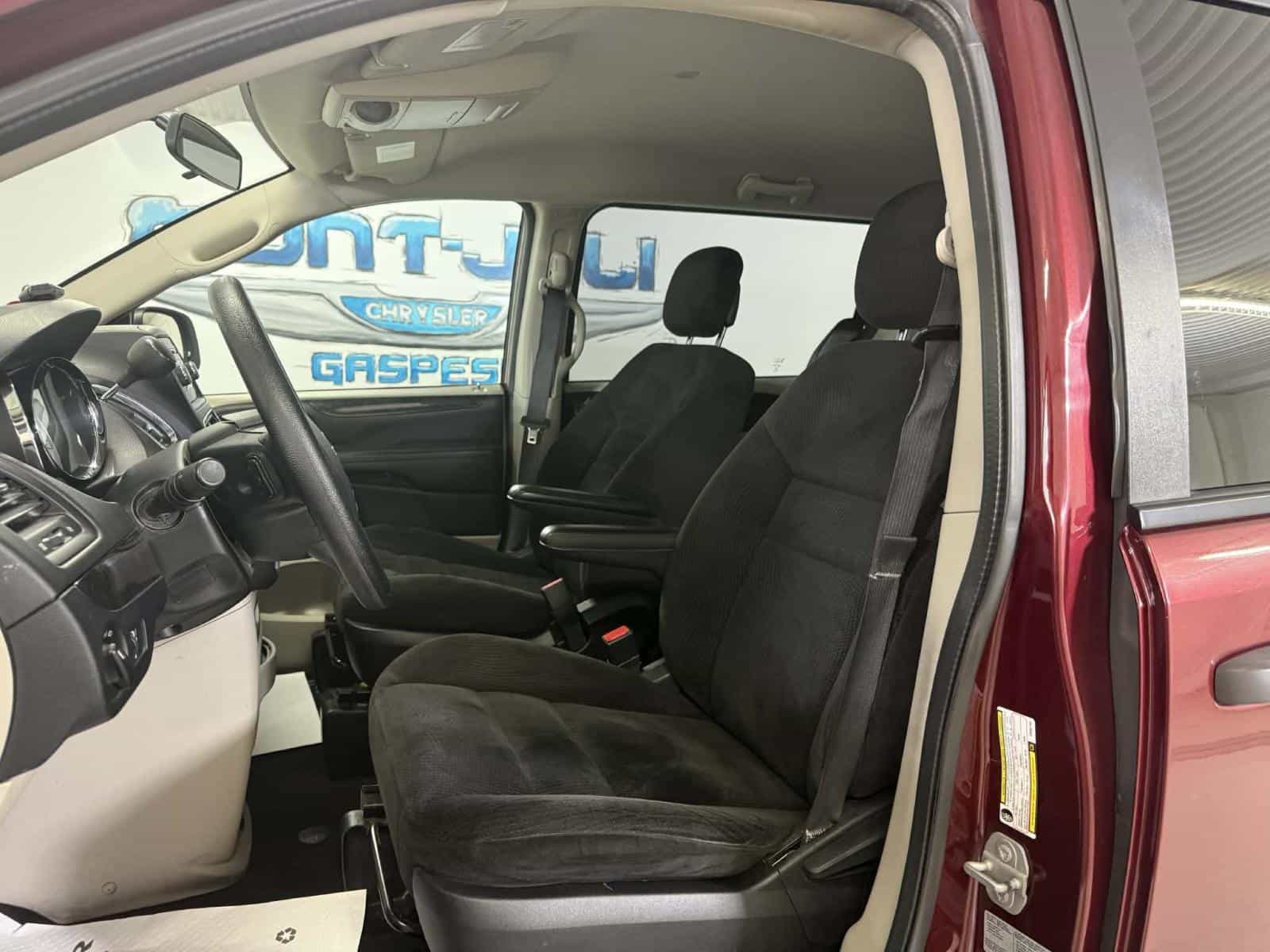 2017 Dodge Grand Cara Canada Value Package - Image 11