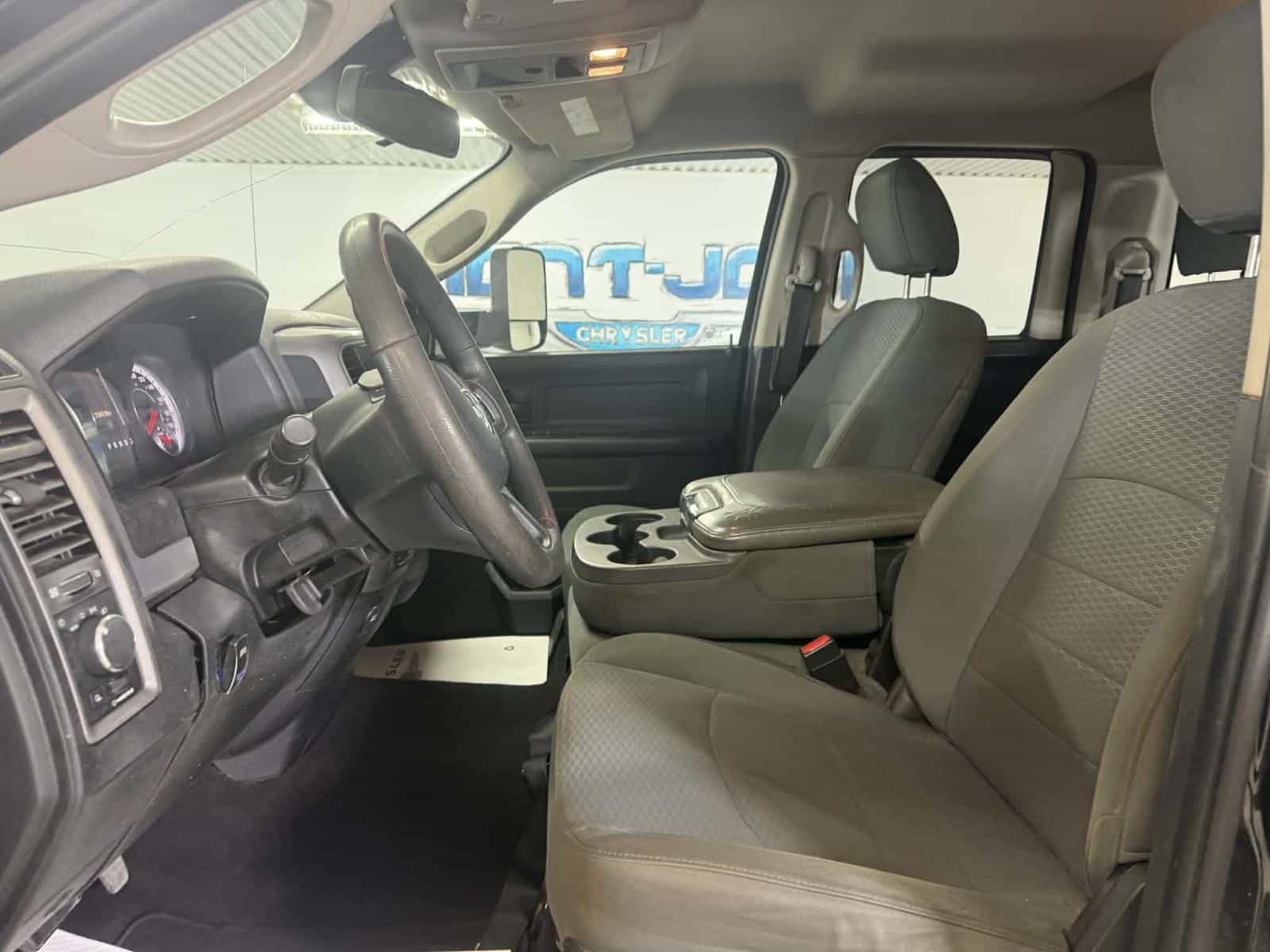 2016 RAM 1500 Tradesman - Image 10