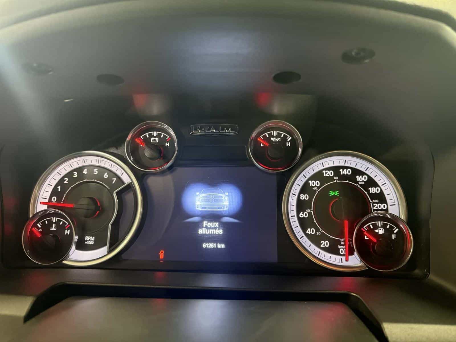 2021 RAM 1500 CLASSIC SLT Warlock - Image 13