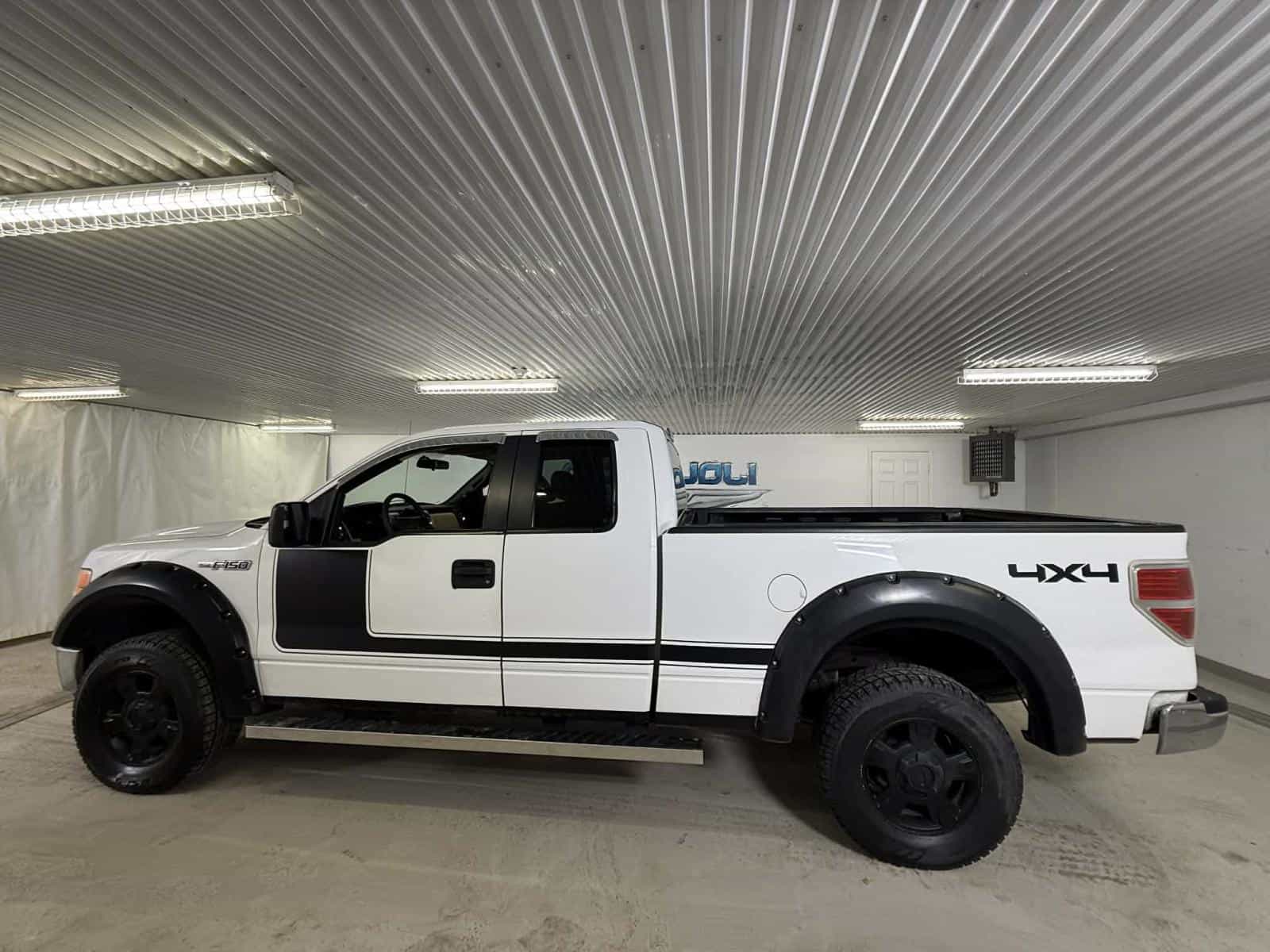 2012 Ford F150 F-150 XLT - Image 2