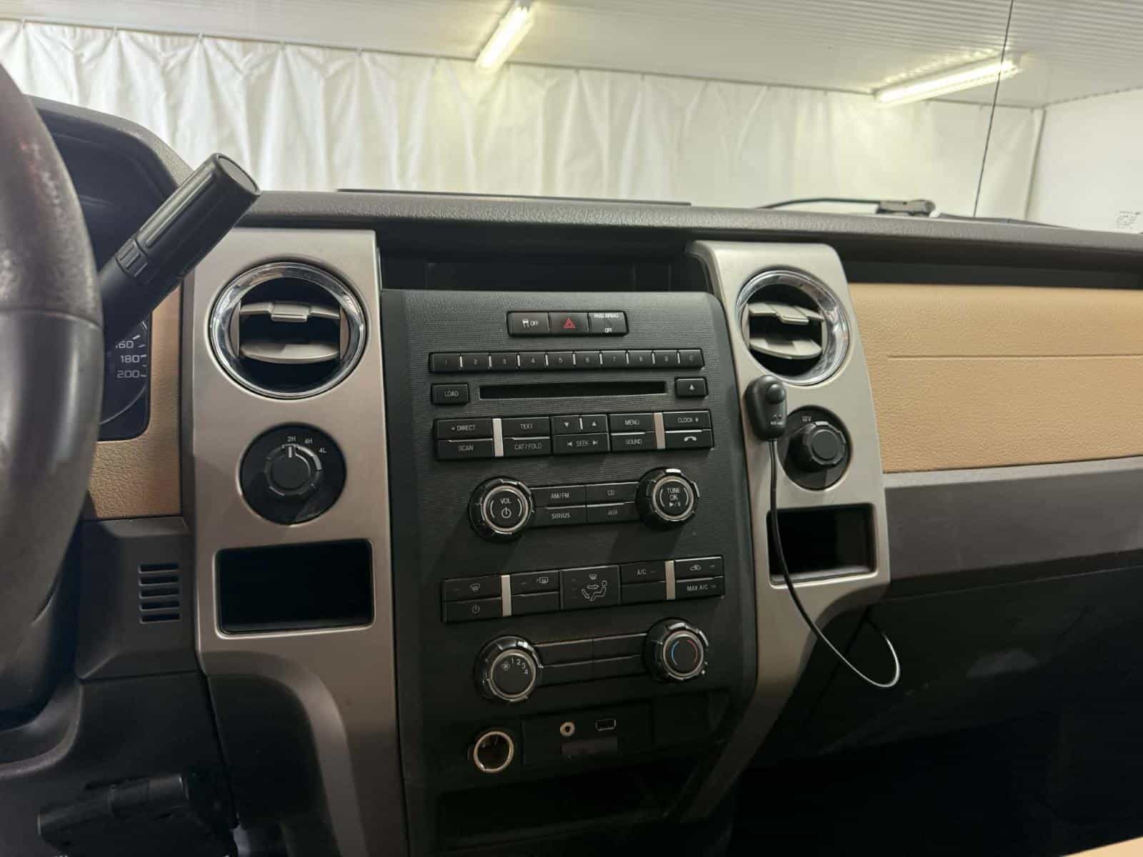 2012 Ford F150 F-150 XLT - Image 10