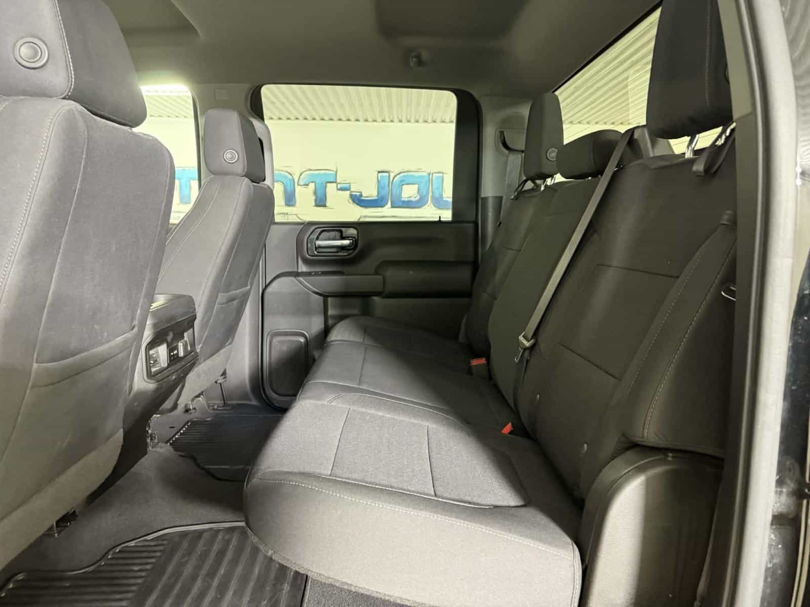 2021 Chevrolet Silverado 2500 LT - Image 9