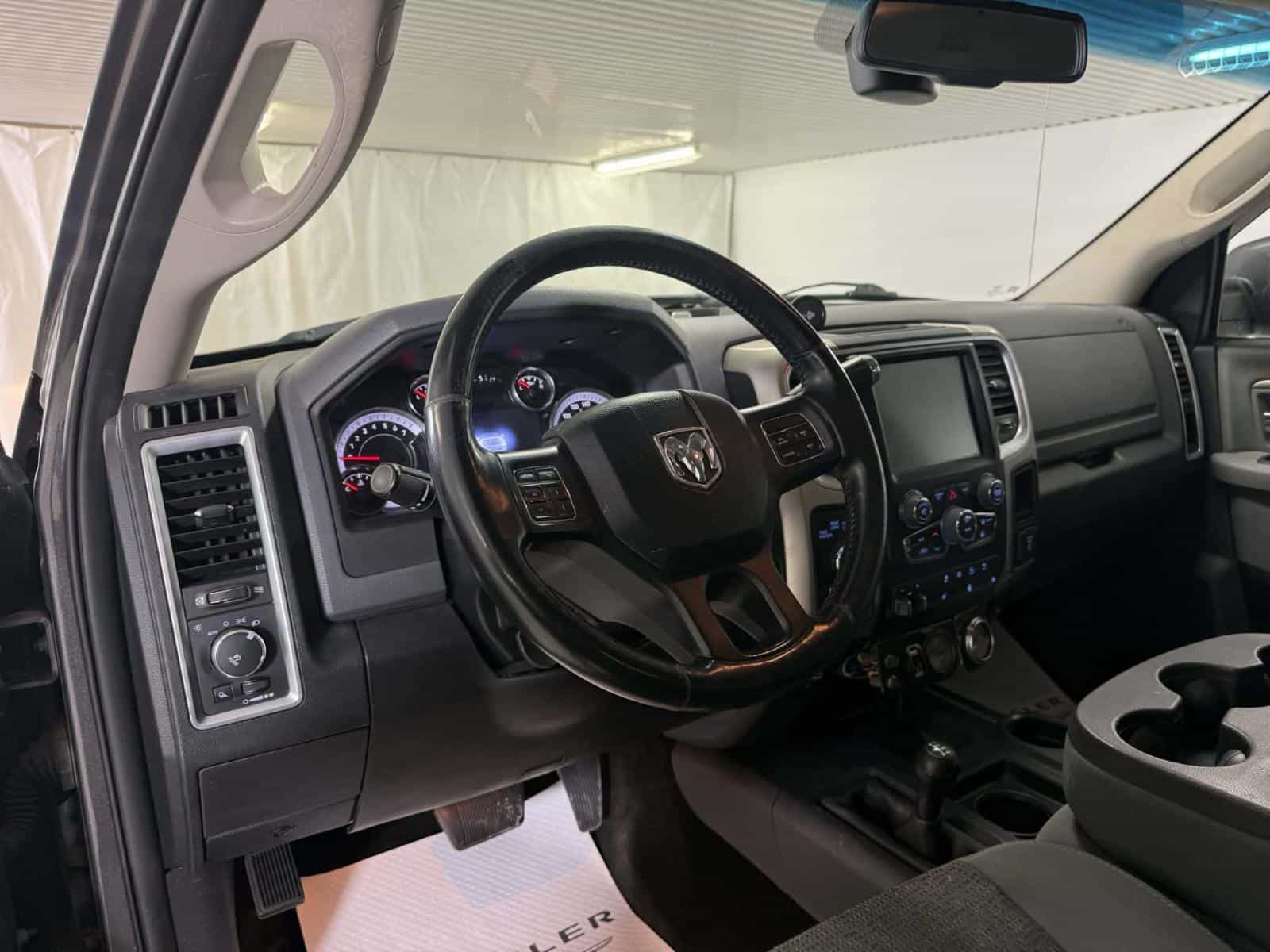 2015 RAM 2500 Power Wagon - Image 13