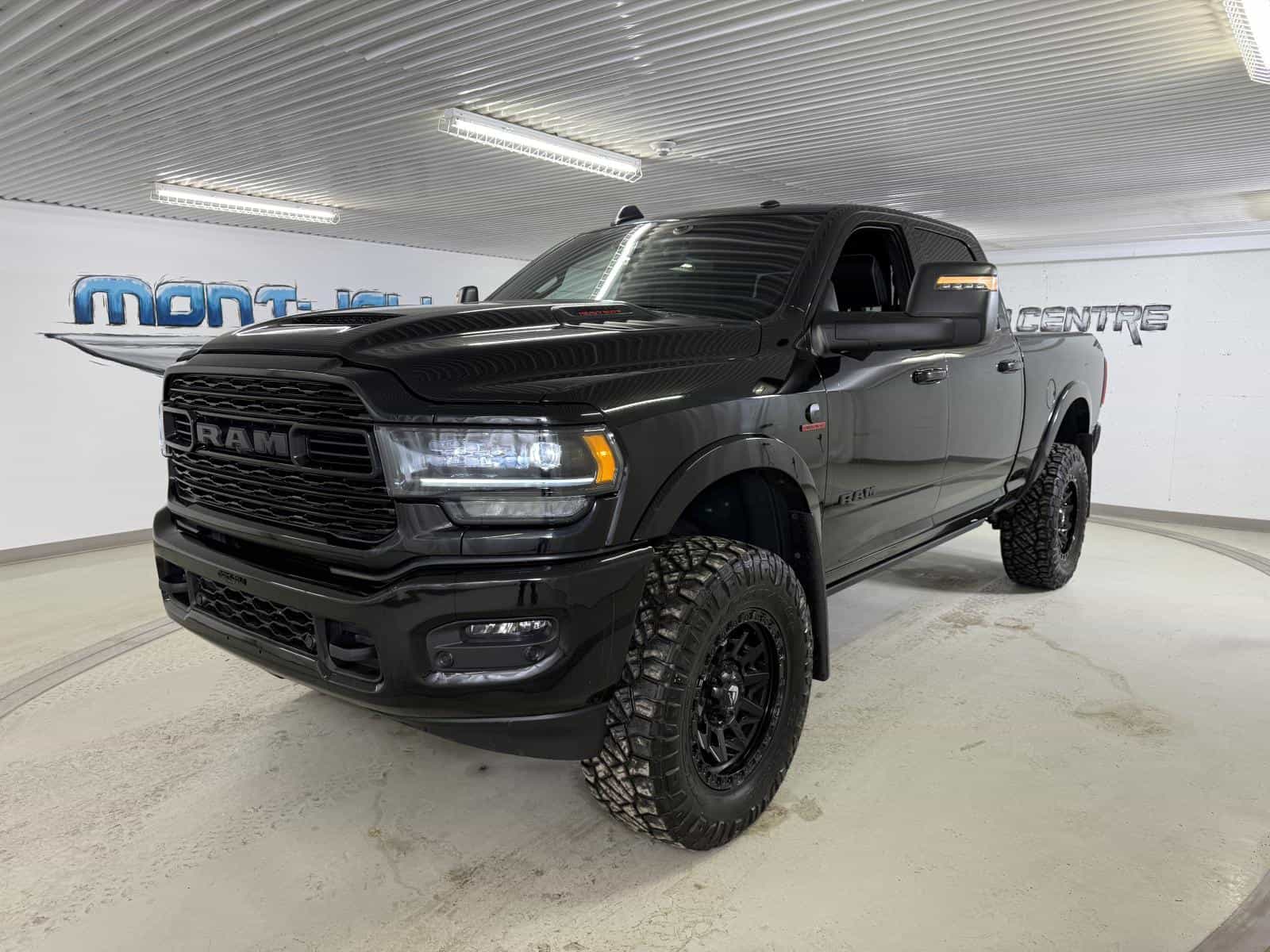 2024 RAM 2500 Limited - Image 1