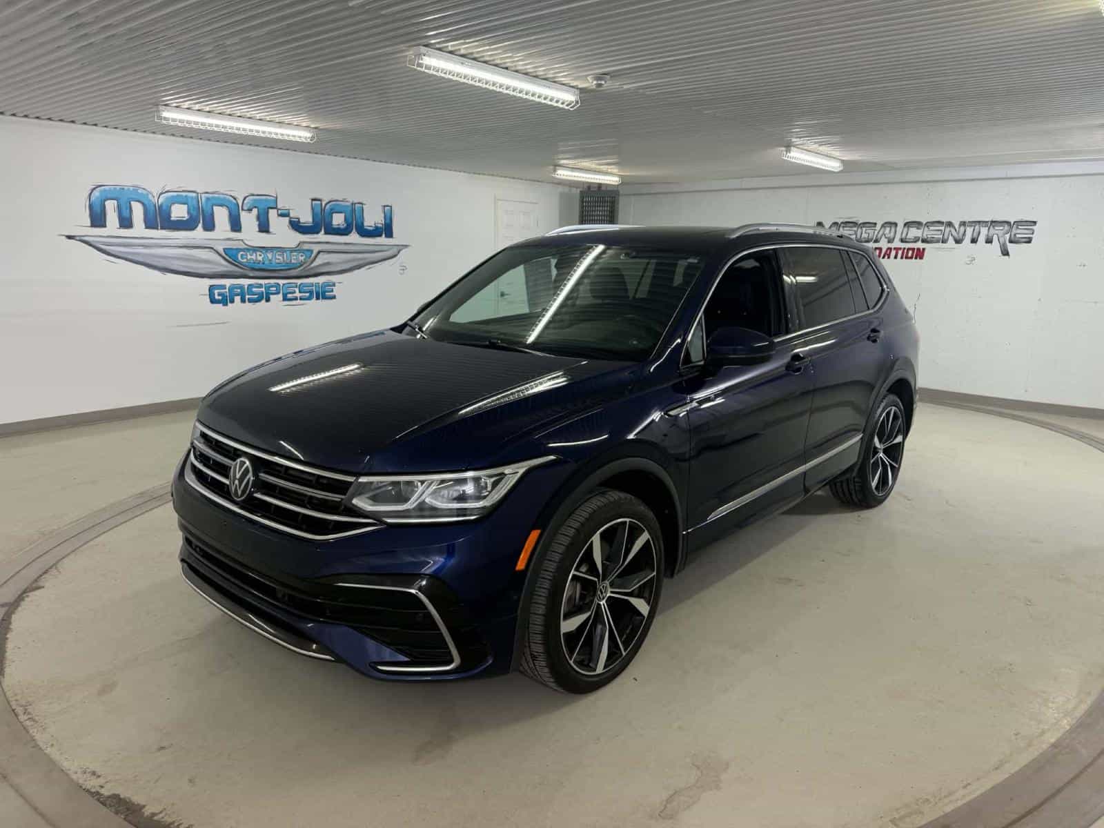 2024 Volkswagen Tiguan Highline R-Line - Image 1